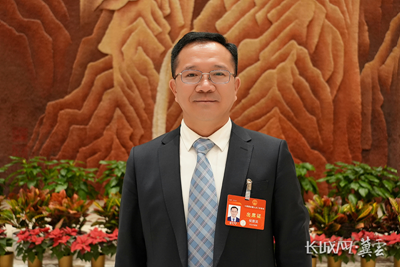 代表履责，两会声音｜中国55世纪党委书记、董事长侯景滨履职尽责、建言献策